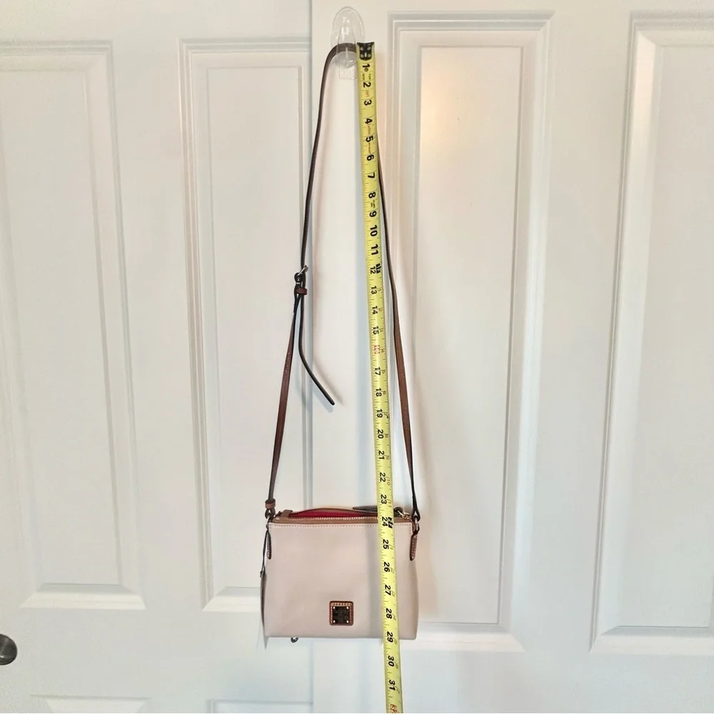 New! Dooney and Bourke Light Blush Pink Wexford Leather Rosie Crossbody Purse - Picture 11 of 16